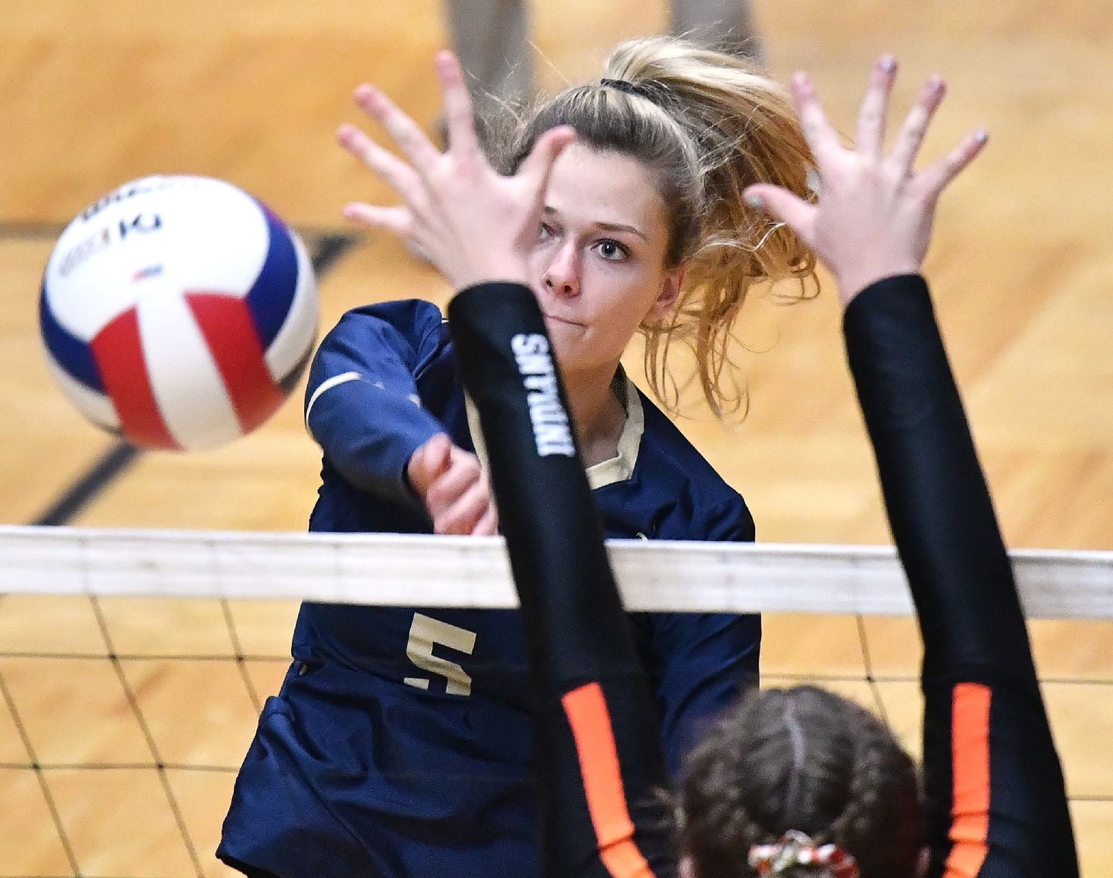 Althoff vs Minooka in 4A Volleyball Sectional Final